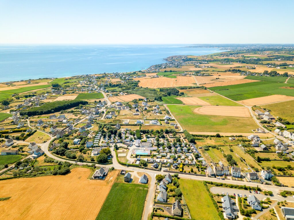 Prise de vue drone sur chantier en Bretagne, vue aérienne de l'avancement