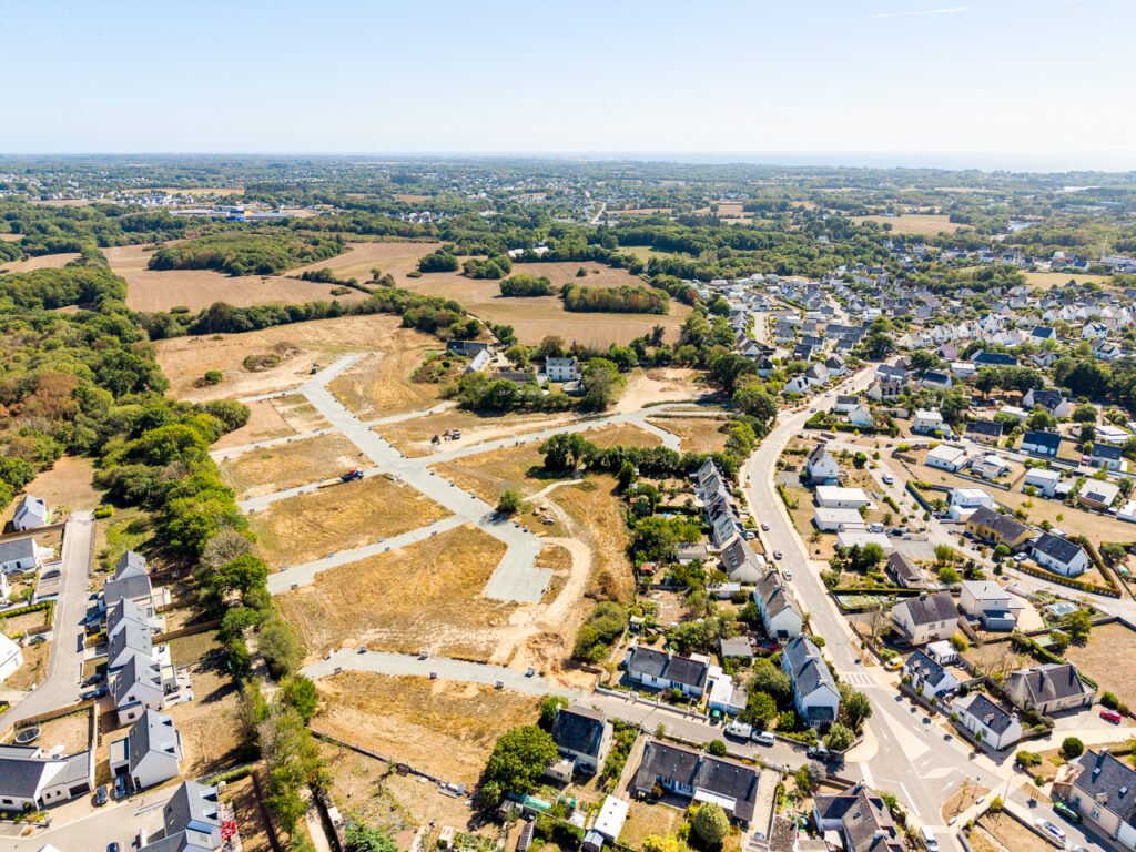 Photographie aérienne à Concarneau : la ville et ses quartiers vus du ciel 2 vue aérienne de Concarneau depuis un drone